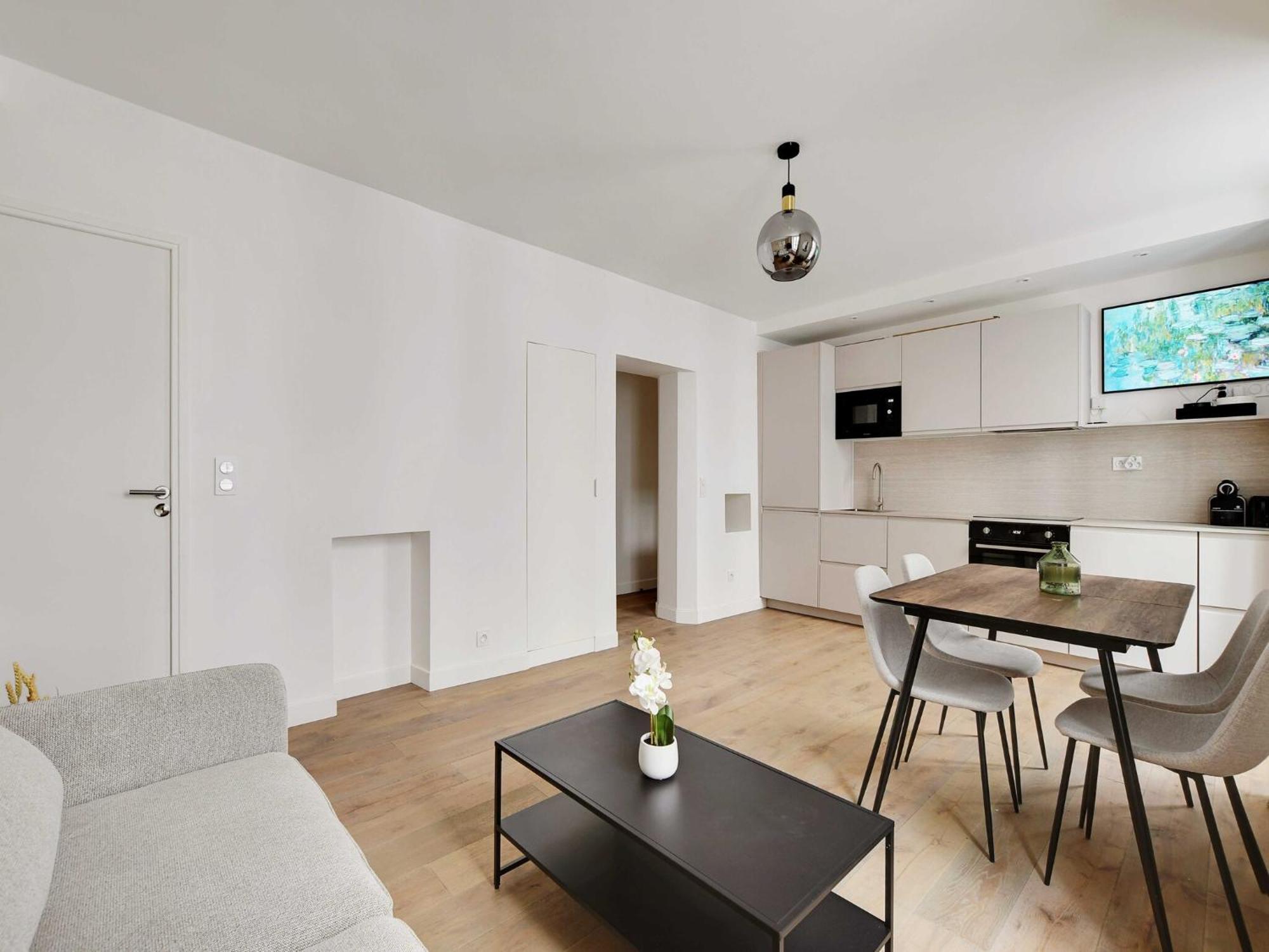 Modern - 2bd 6p - Batignolles