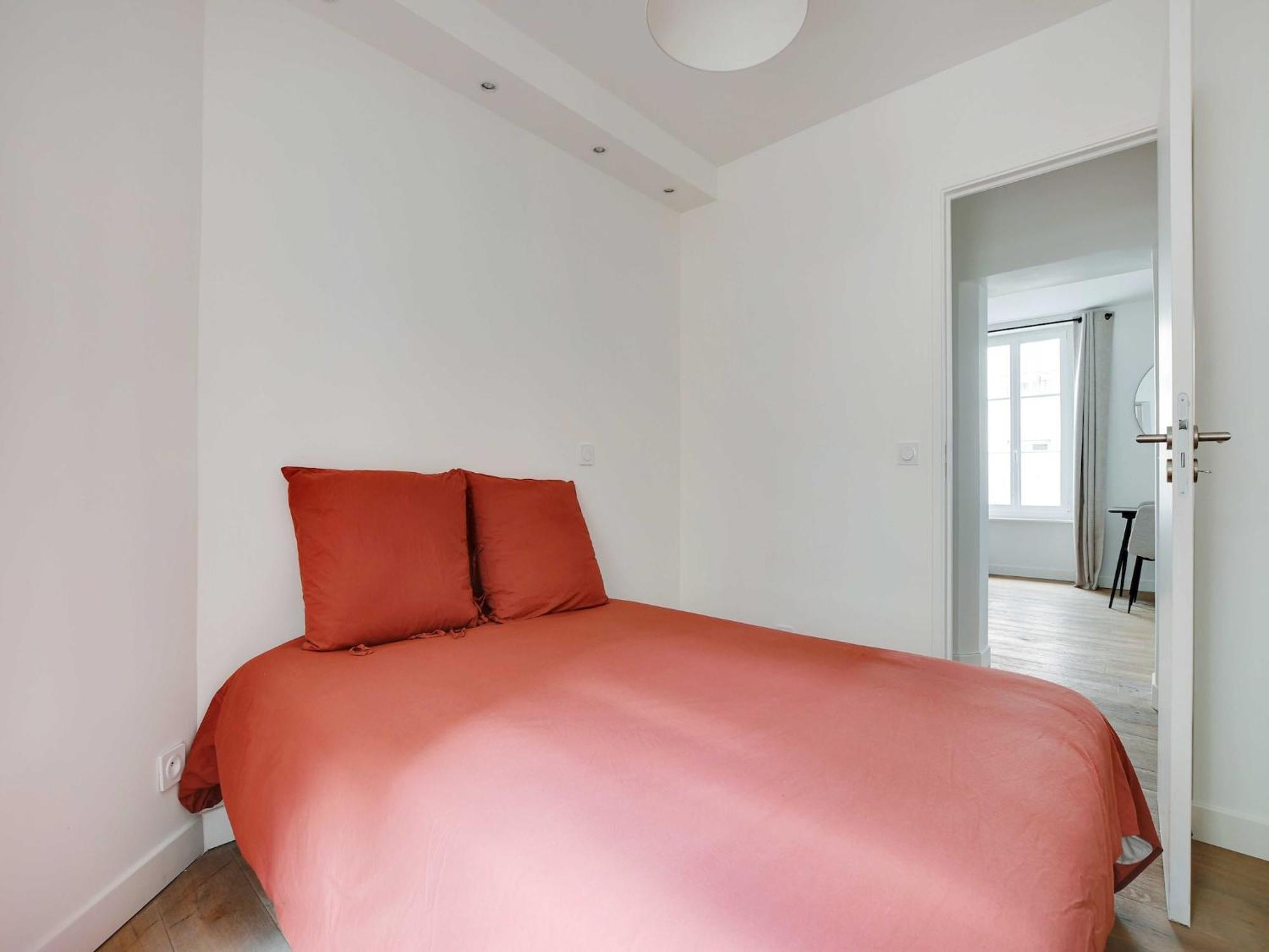 Modern - 2bd 6p - Batignolles Parijs